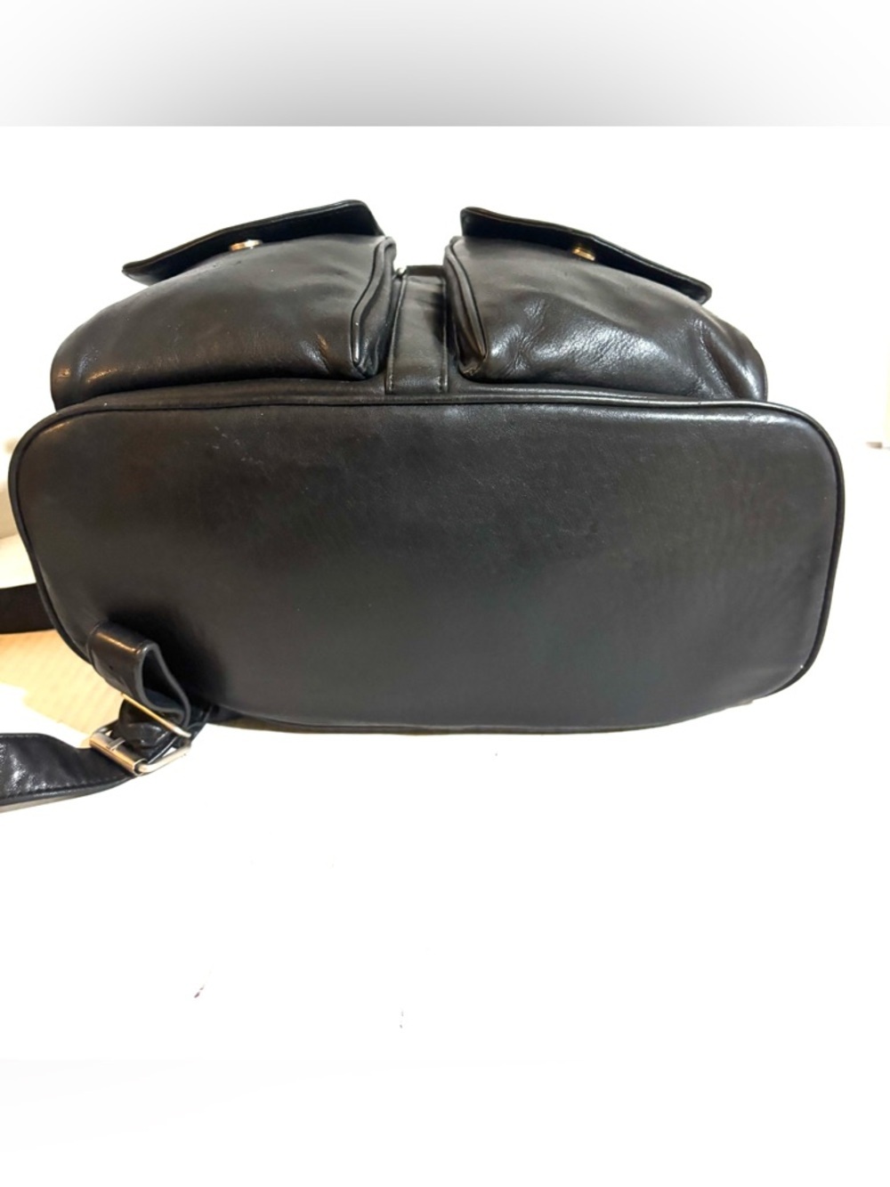 Vintage Black unisex Leather Backpack with Dual Front Flap Pockets - Picture 3 of 5